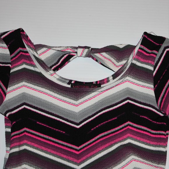 Material Girl Girl's Colorful Zig Zag Pattern Dess size XS 8 9 NWT - Picture 2 of 3